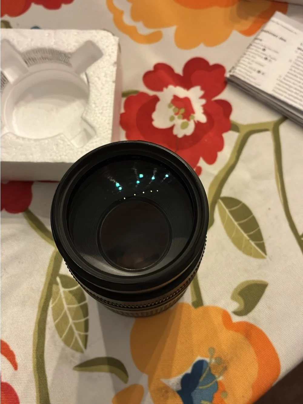 Canon EF 75-300mm f/4-5.6 III Lens Box - White and Red